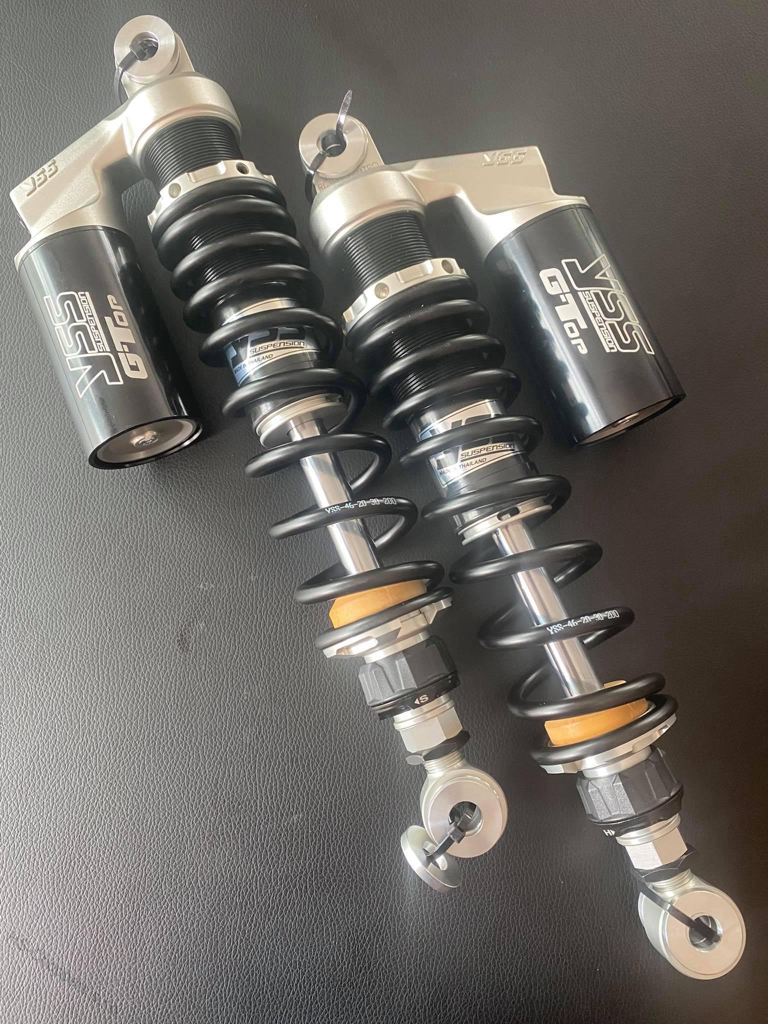 Zadní plynokapalinové tlumiče